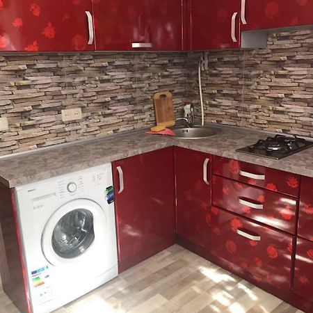 Red Apartment 2019 Very Centre Херсон Экстерьер фото