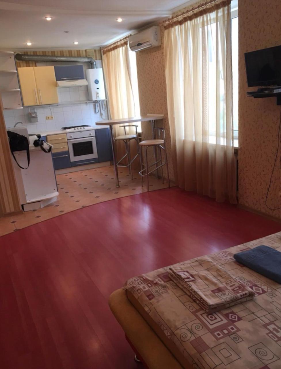Red Apartment 2019 Very Centre Херсон Экстерьер фото