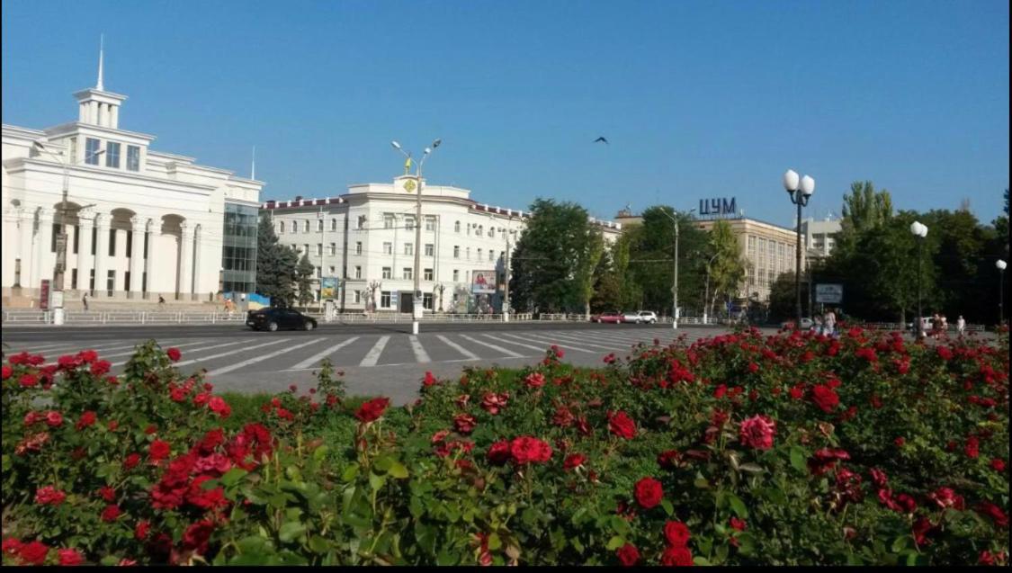 Red Apartment 2019 Very Centre Херсон Экстерьер фото
