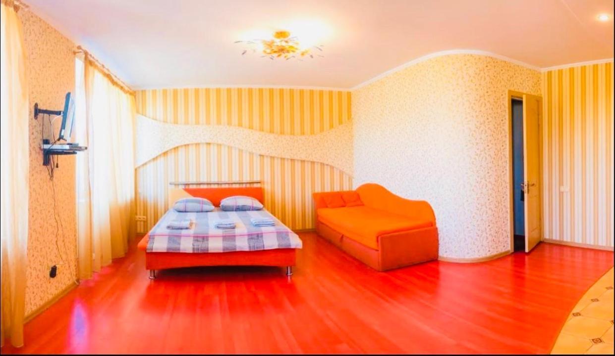 Red Apartment 2019 Very Centre Херсон Экстерьер фото